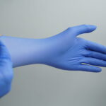 Nitrile gloves (4)